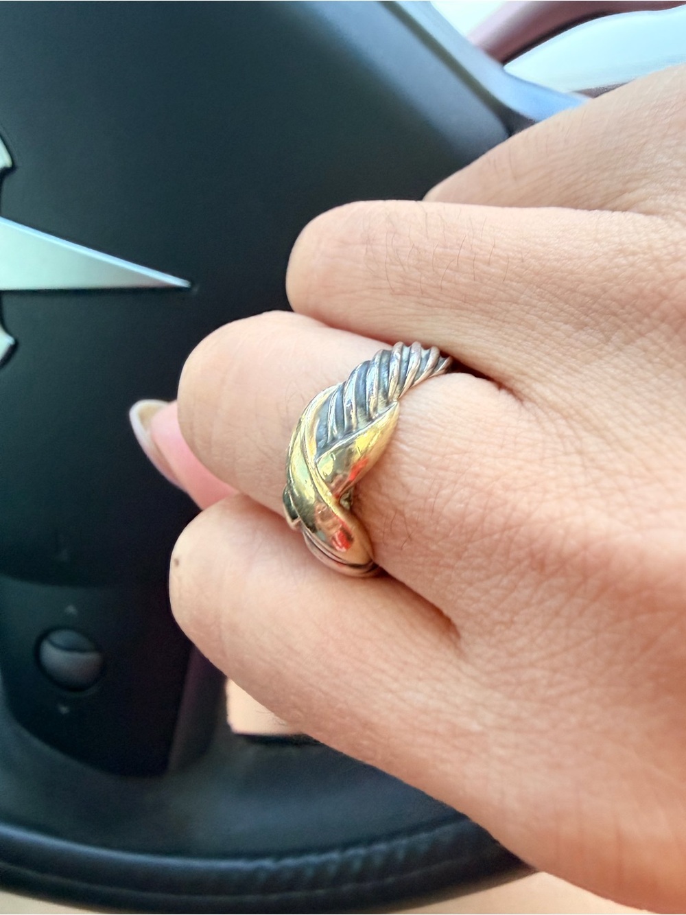 100% Authentic Rare David Yurman Two-Tone Twisted Cable Ring in Silver and Gold - Picture 3 of 16